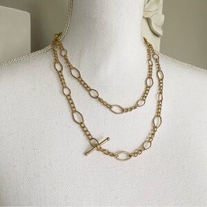 NWT beautiful 40” matte goldtone Loft toggle necklace with LOFT pouch & gift box